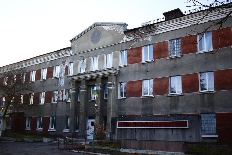 photo-walk-around-city-old-places